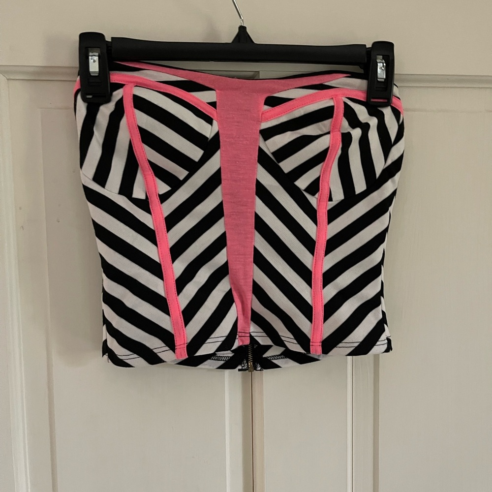 Top by Finn & Clover